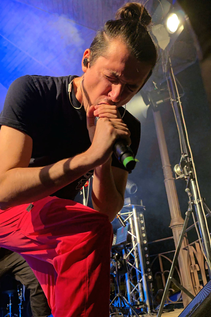 Chanteur de Helm