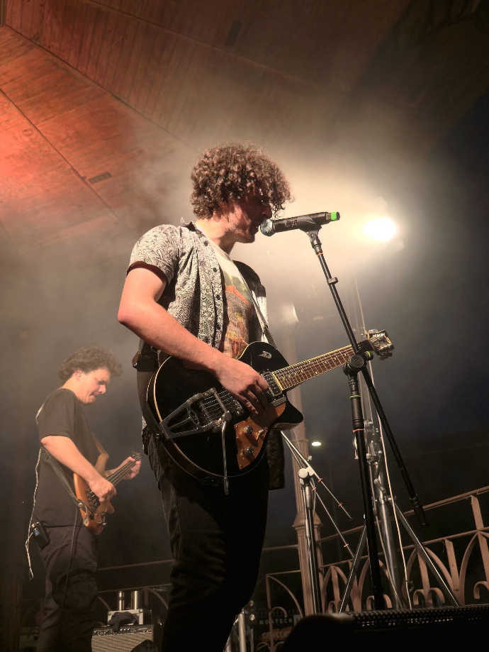 Guitariste de Defective Fuse